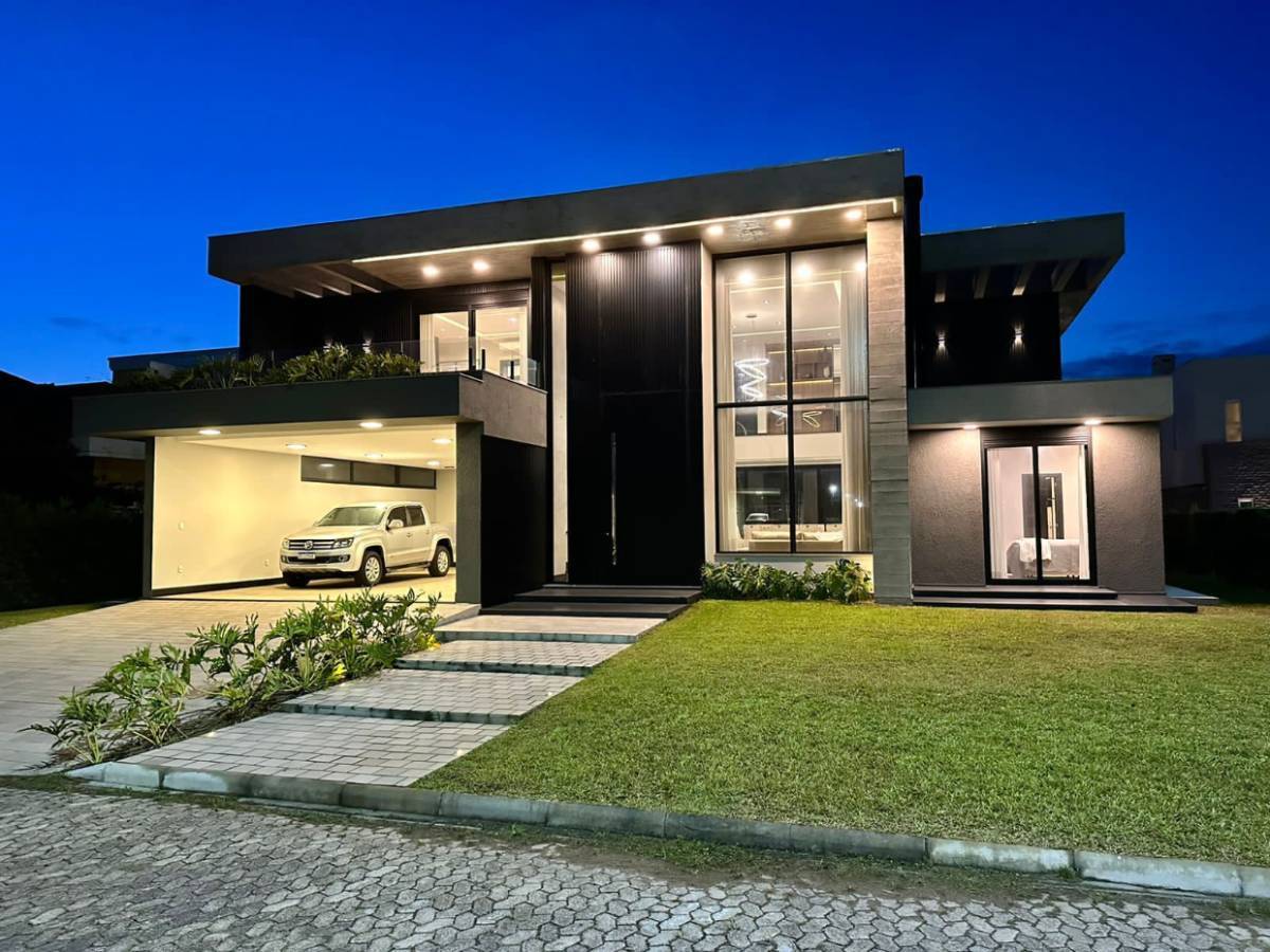 Casa em Condomínio 4 dormitórios para venda em Atlantida Sul | Ref.: 13610