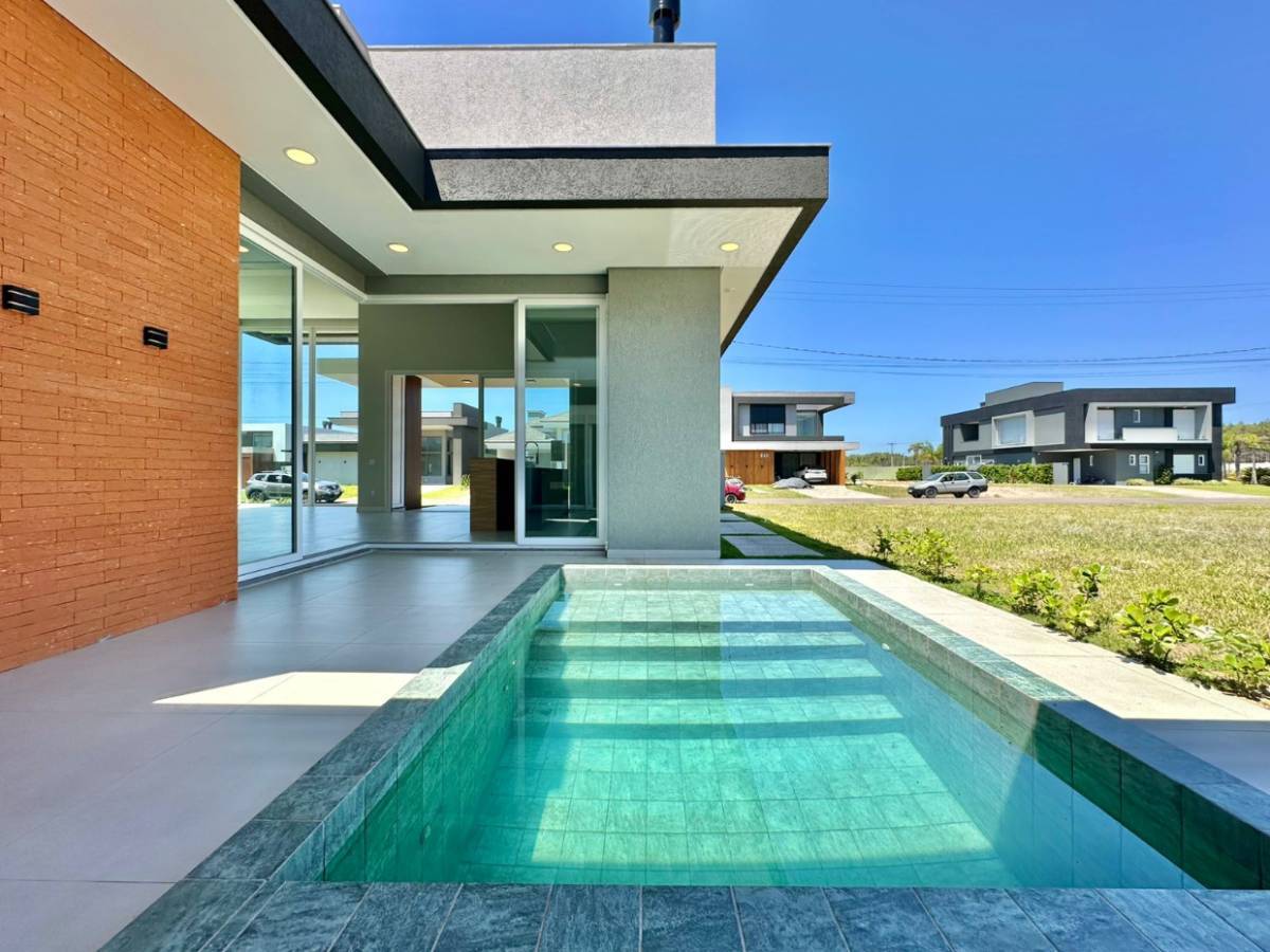 Casa em Condomínio 4 dormitórios para venda em Capão da Canoa | Ref.: 14065