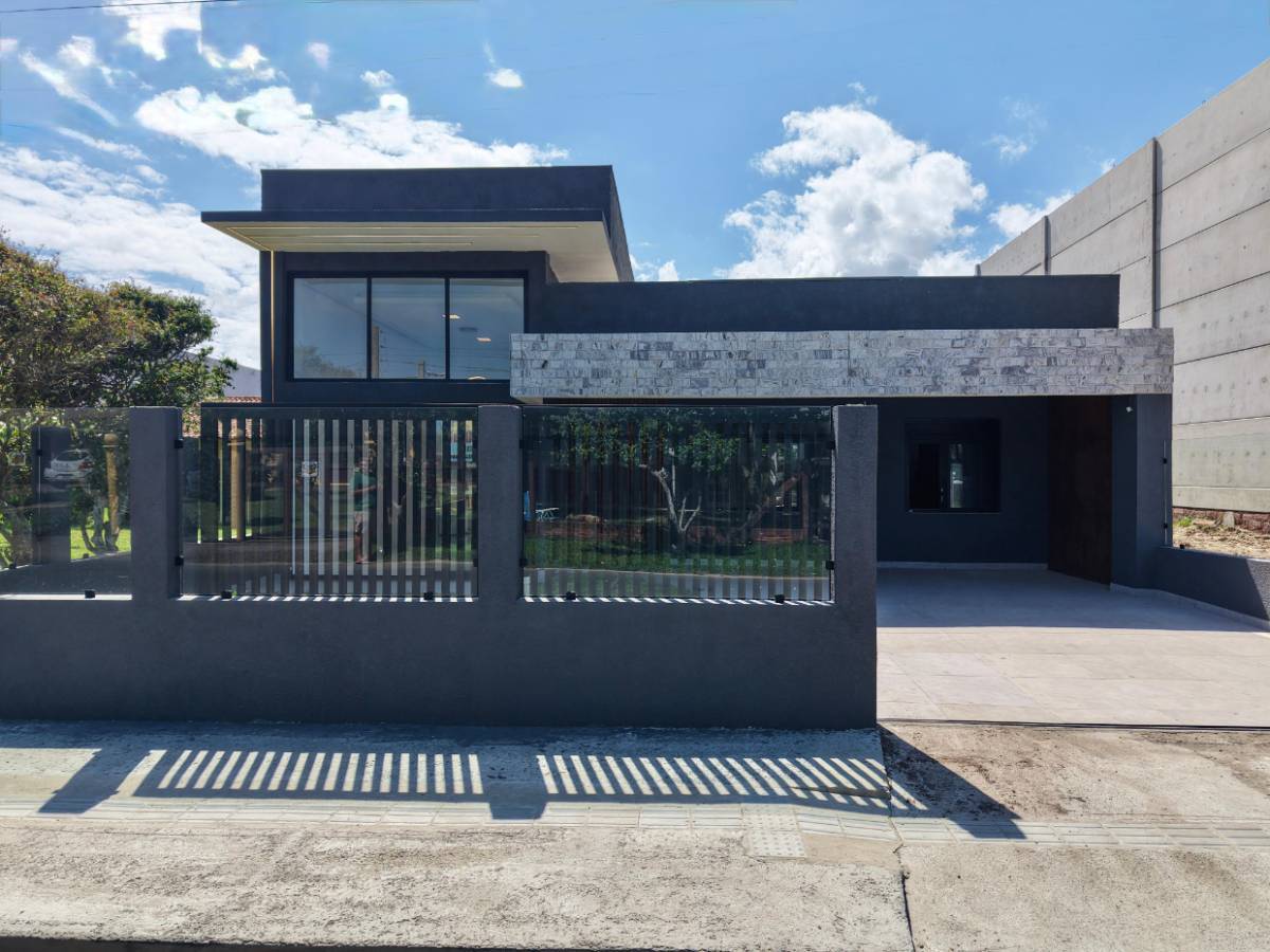 Casa 4 dormitórios para venda,  Araçá  em Capão da Canoa | Ref.: 16251